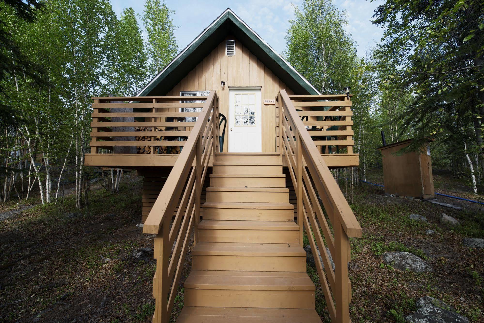 Yellow Dog Lodge, Inc. Yellowknife Exterior photo