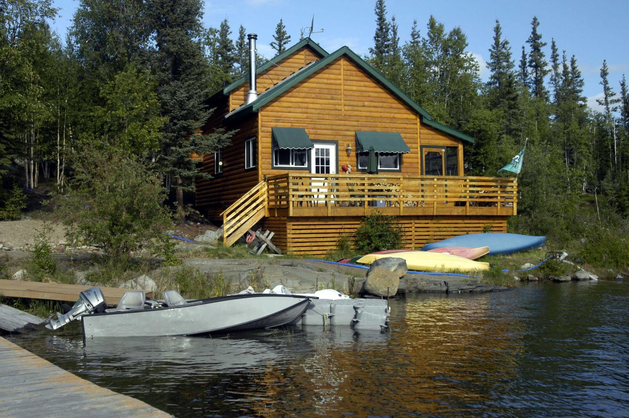 Yellow Dog Lodge, Inc. Yellowknife Exterior photo