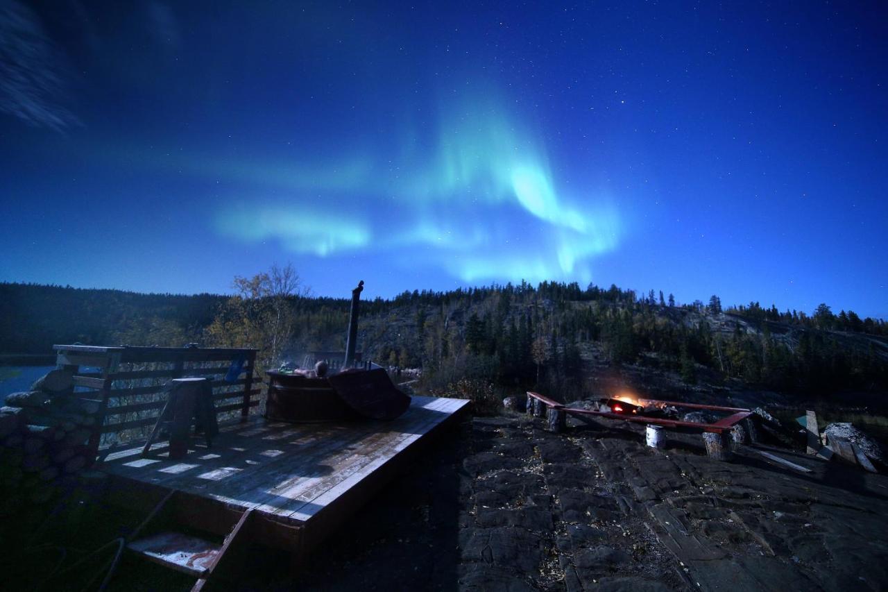 Yellow Dog Lodge, Inc. Yellowknife Exterior photo