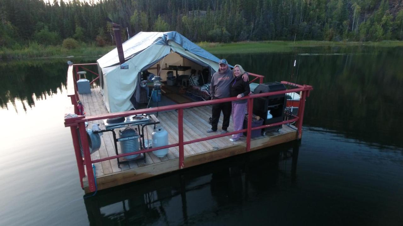 Yellow Dog Lodge, Inc. Yellowknife Exterior photo